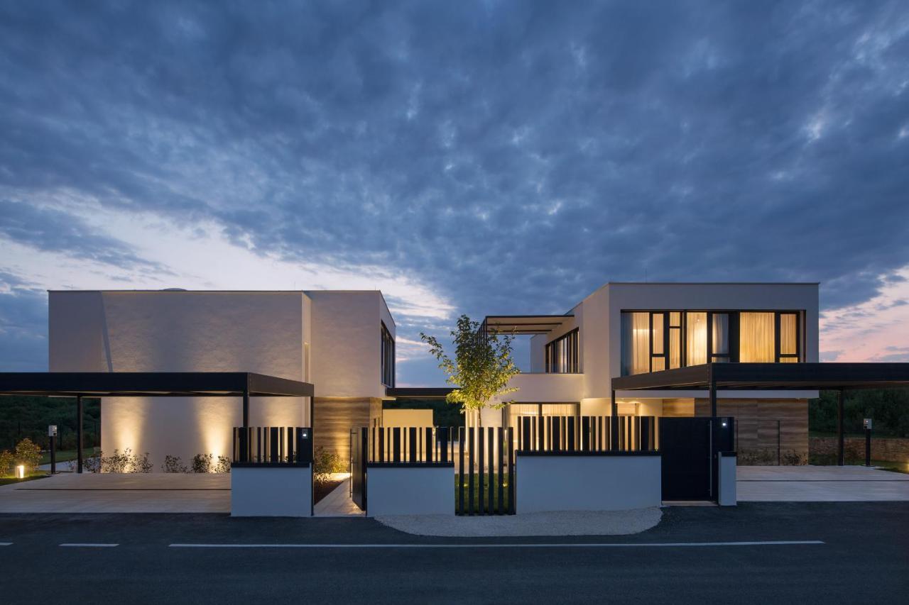 Design Villa Noble With Spa Bale Exteriör bild