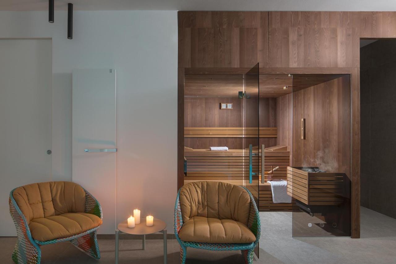 Design Villa Noble With Spa Bale Exteriör bild