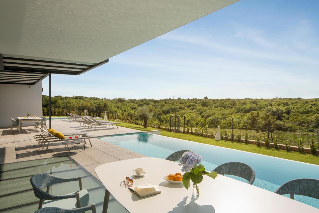 Design Villa Noble With Spa Bale Exteriör bild